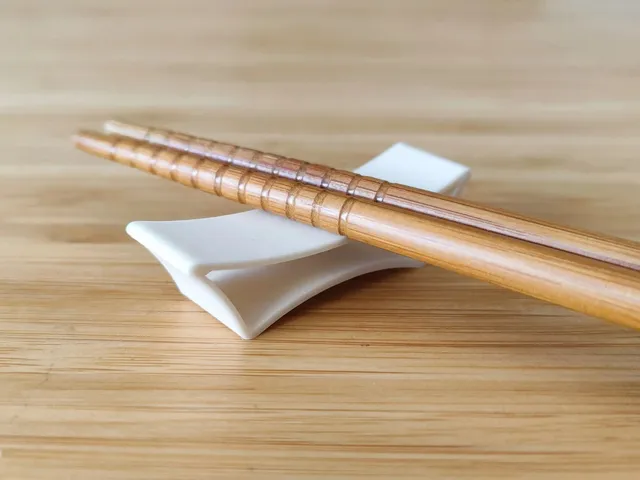 Minimalist Çubuk Dinlendirme Aparatı Chopstick Tutucu – Şık Sofra Aksesuarı