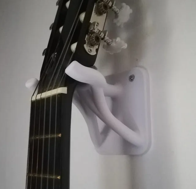 Gitar Duvar Askısı — Dekoratif ve Pratik Enstrüman Tutucu